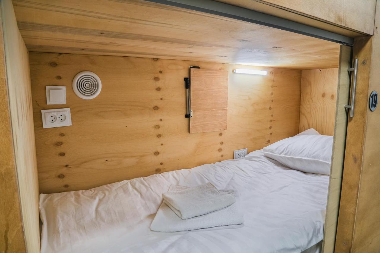 Capsule Hotel Oš Esterno foto